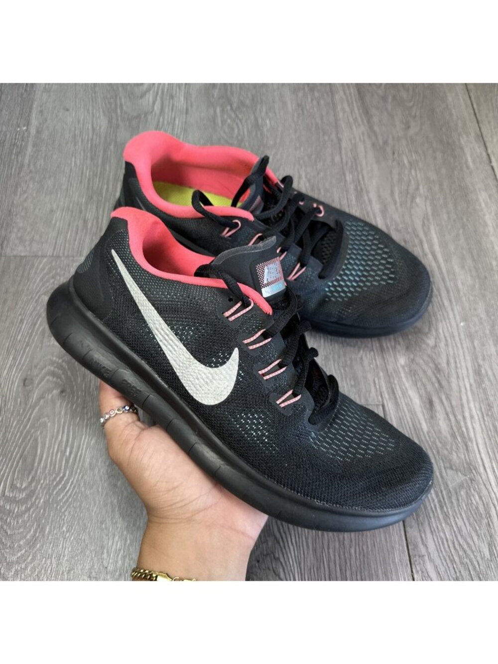 Nike Womens Free RN 2017 880840-006 Black Running Shoes Sneakers Size 8